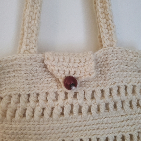 Cream Handcrafted Knit Wool Yarn Granny Bag - Picture 5 of 7